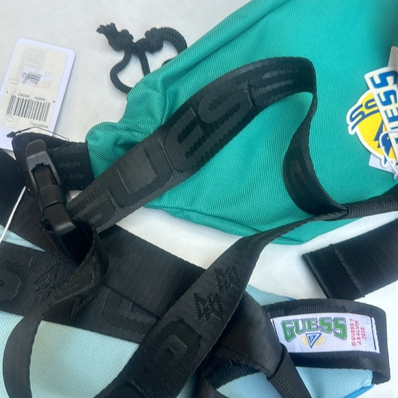 New GUESS Louo Belt Bag UNISEX - Picture 5 of 5